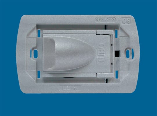 AERTECNICA SPA - ATNPA252 PRESA NEW AIR, BTICINO LIVINGLIGHT AIR,