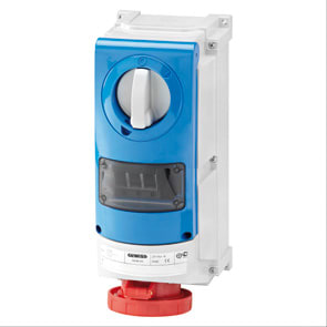 GEWISS - GEWGW66854 PRESA FISSA INTERBLOCCATA VERTICALE - CON FONDO - CON BASE PORTAFUSIBILI - 3P+T 63A 380-415V-50/60HZ 6H - IP66