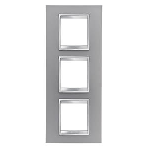 GEWISS - GEWGW16227VT PLACCA LUX INT.2+2+2M V.TITANIO