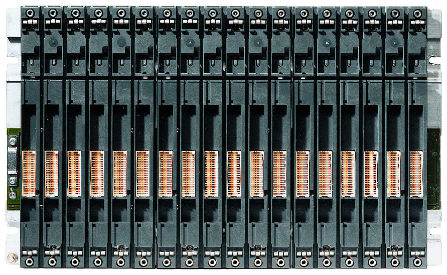 SIEMENS - SIE6ES74031TA010AA0 SIMATIC S7-400 ER1 con 18 posti connettore, lamiera in acciaio Per la realizzazione di apparecchiature di ampliamento S7-400